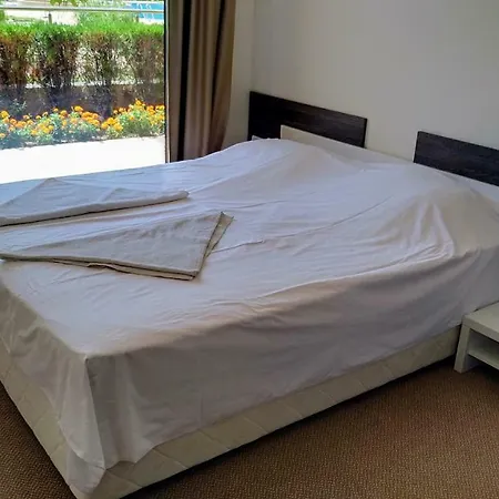 Vp Peter House Apartman *